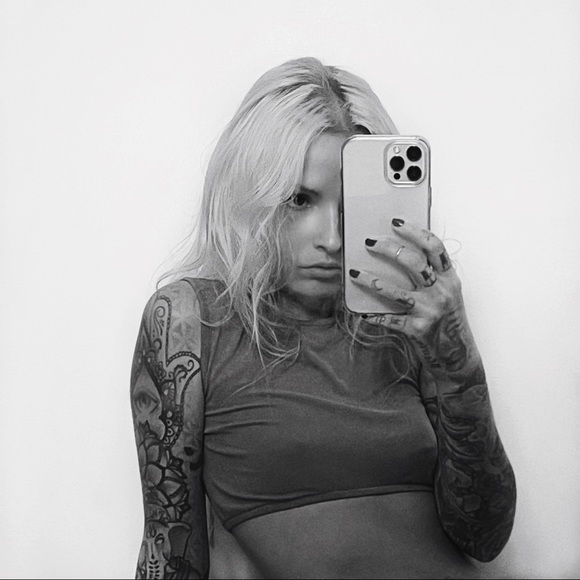 Meet your Posher, Tamara - Picture 1 of 1